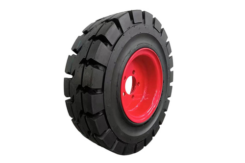 山猫s70小型滑移装载机实心轮胎